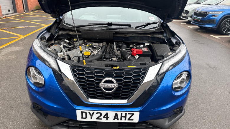 Nissan Juke 1.0 DiG-T 114 N-Connecta 5dr DCT Petrol Hatchback